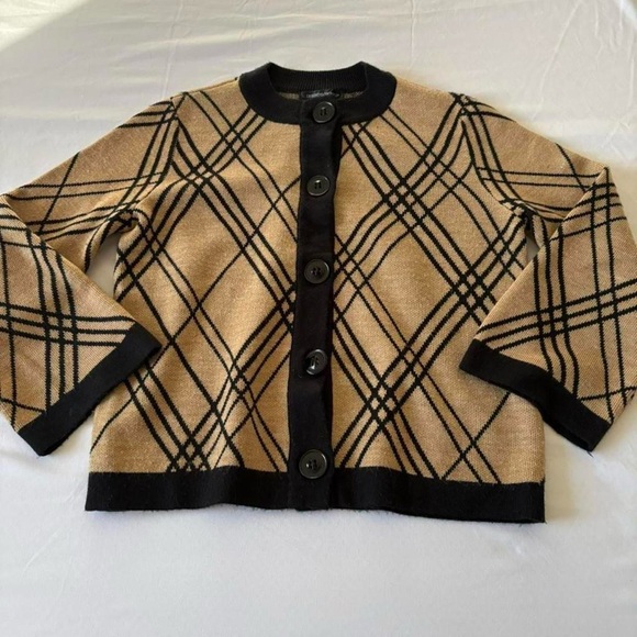 top - Picture 2 of 5